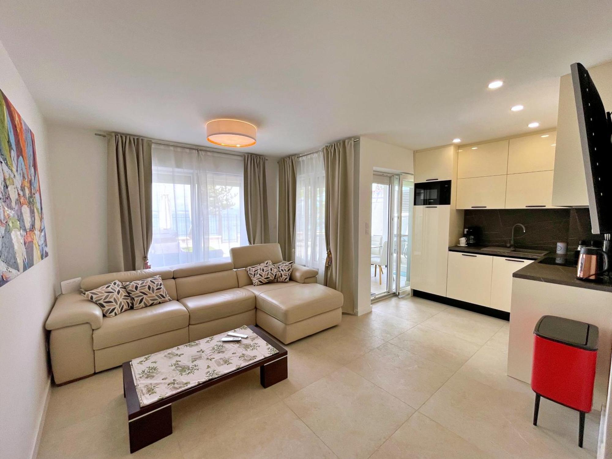 Villas Punta Silo - Luxury Apartments With Pool ภายนอก รูปภาพ
